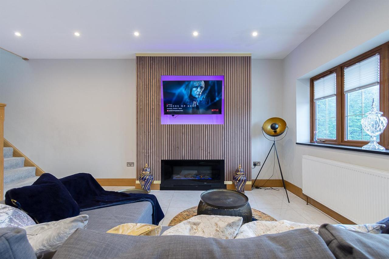 Boutique Green Acre Views Slough Bagian luar foto